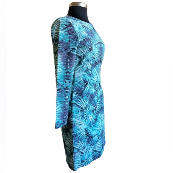 Presley Skye Long Sleeve Bodycon Dress Size Medium - Picture 2 of 6